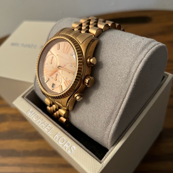 MICHAEL KORS Womens MK5569 'Lexington' Rose Gold Tone 26mm Watch - Picture 7 of 7